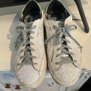 P448 John Low Top Ladies Size 39 Sage Green & Glitter Sneakers